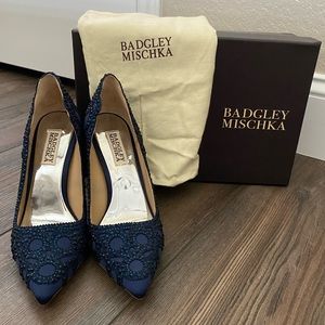 Badgley Mischka navy blue heels